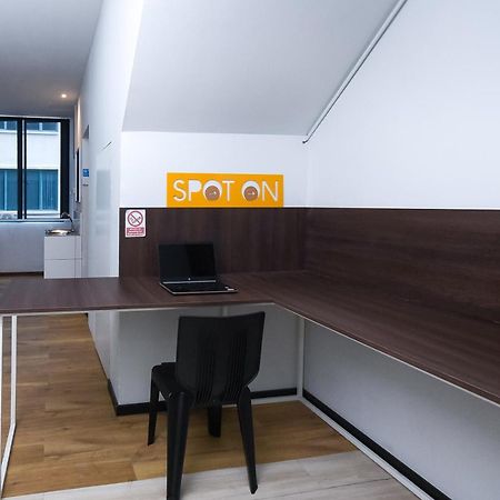 Spot On 89838 Lm Residence ميري المظهر الخارجي الصورة